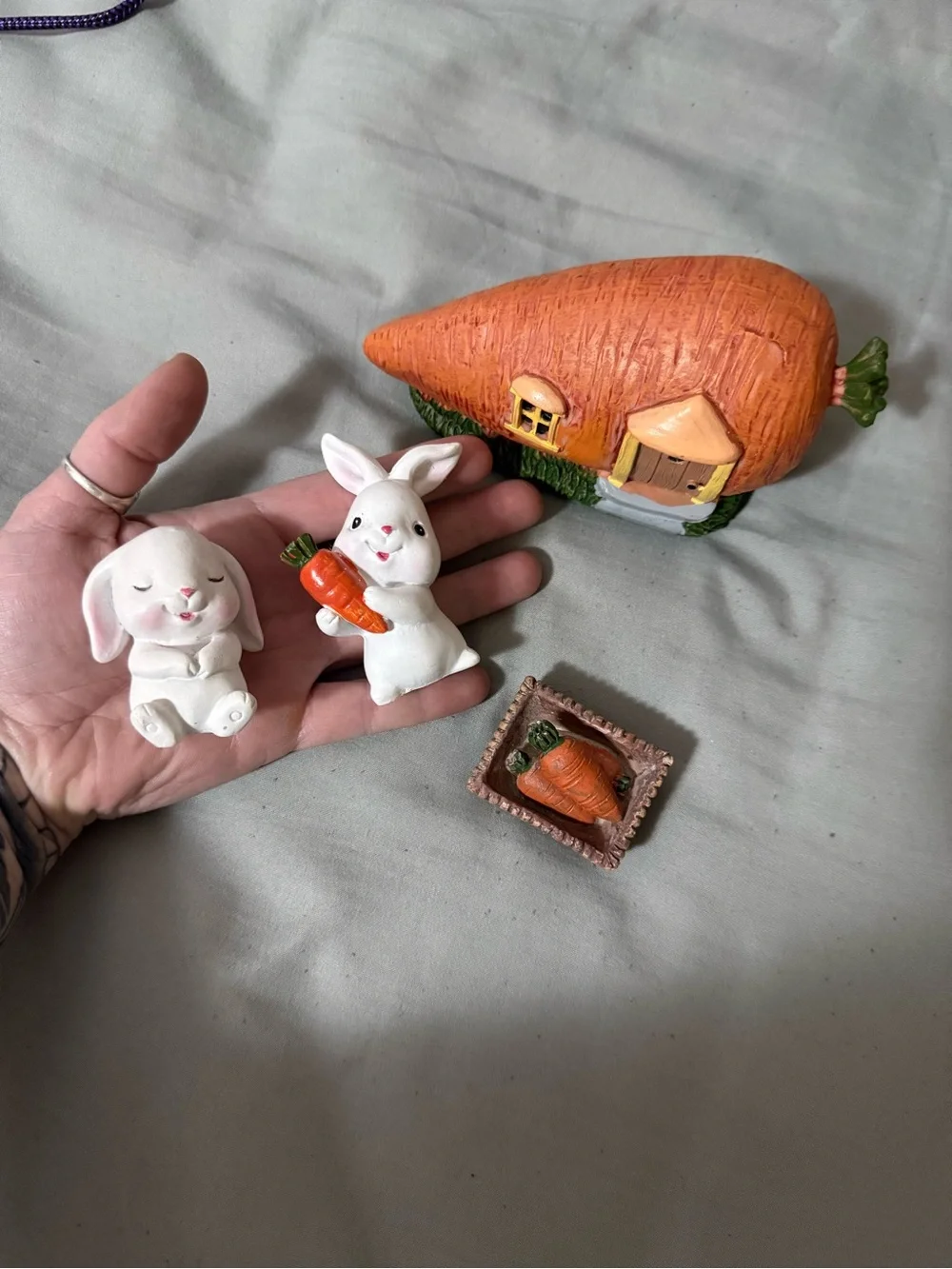 Small Decorative Carrot House and Bunny Figurine Set - White and Orange